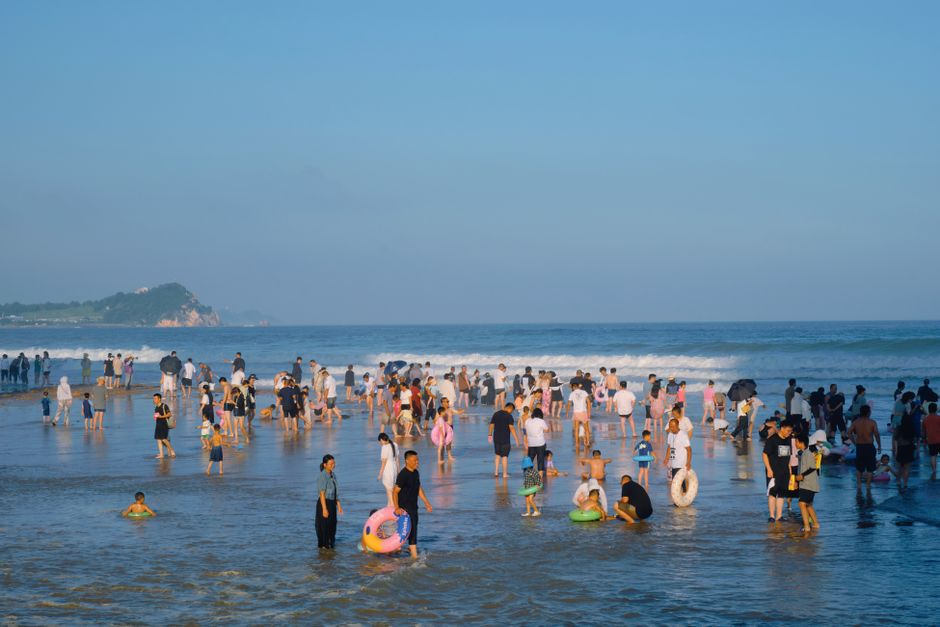 我老公失业后像变了一个人

我老公今年42了，在一家机械厂干了十多年。

去年厂