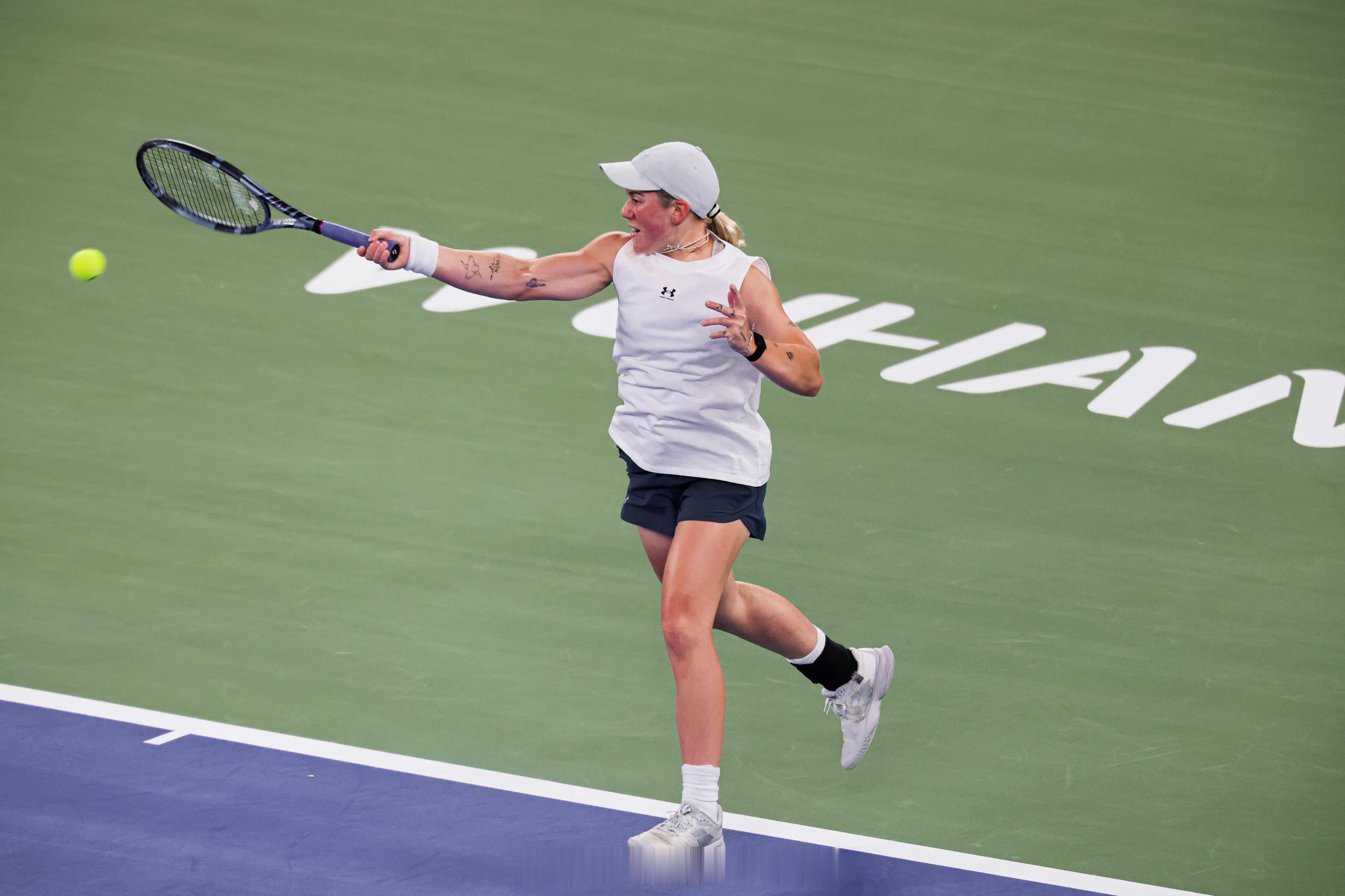 #wta[超话]# [话筒]卡塔尔：享受在中国比赛的每一刻

“我去年来过北京，我非常喜欢那里。我来到中国已经一个多月了，时间挺久。就像我说的，离家很远，但就这段赛程体验而言，我享受这里的每一刻。

胜负不是最重要的。能像今天以及之前几场比赛那样，在观众面前打球，感觉很棒。现场氛围太棒，球场条 ​