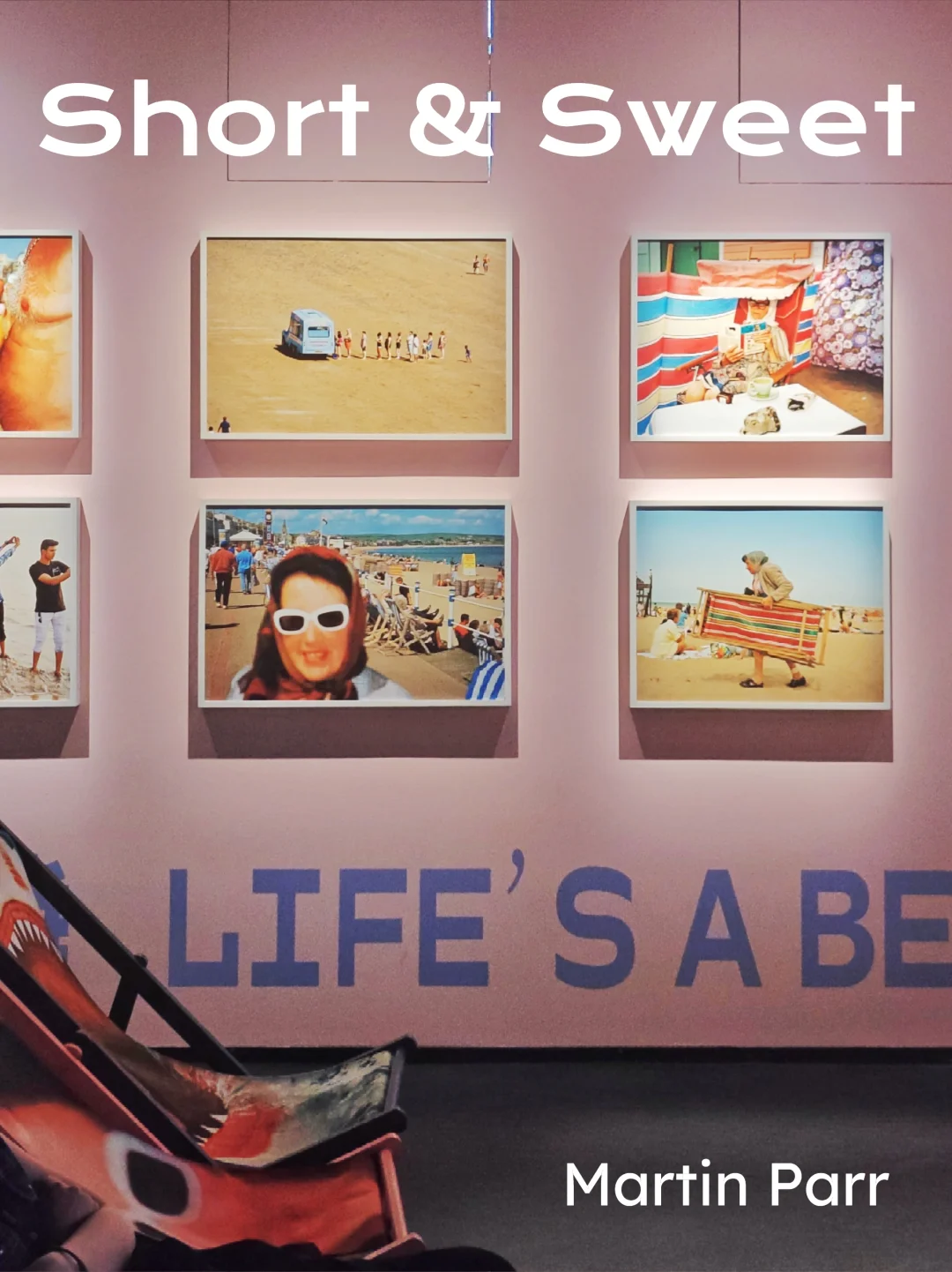 这个英国人用📷照片平等地嘲讽一切