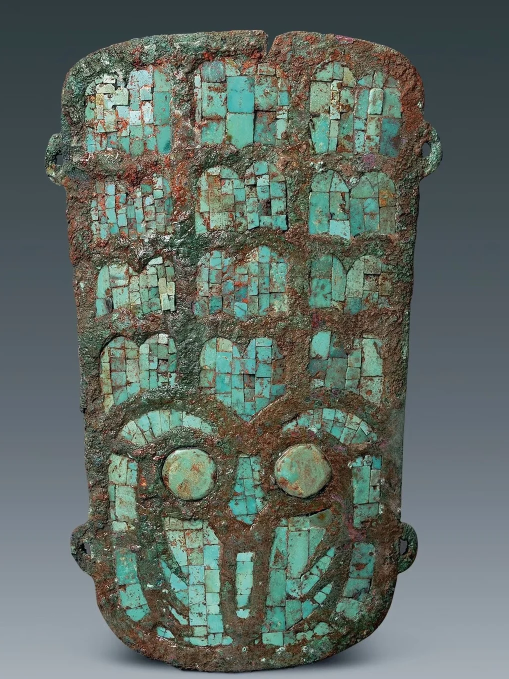 二里头遗址出土镶嵌绿松石铜牌饰二