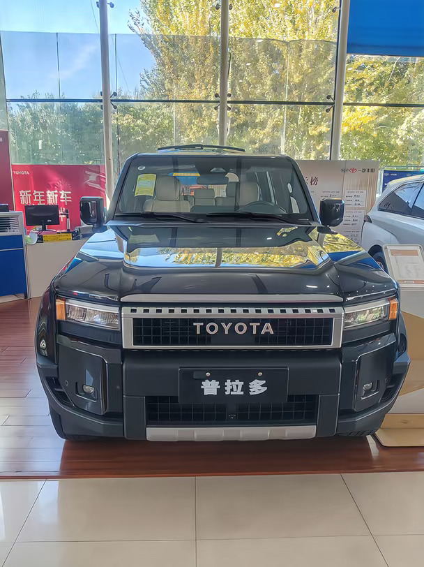 全新普拉多实车到店✨硬派越野也能兼顾家用