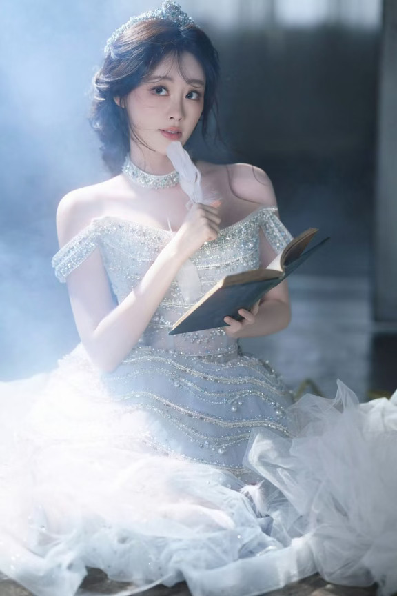 #祝绪丹#JimmyChoo👗