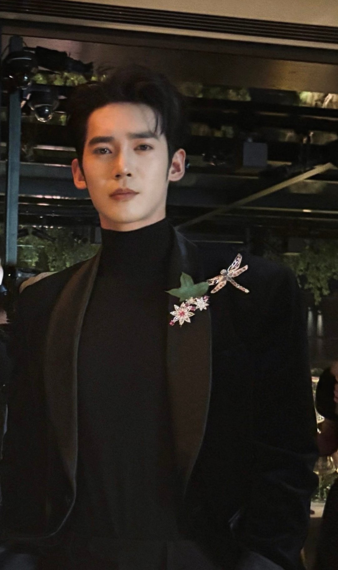 #于适yosh[超话]#  帅成男鬼了 ​
