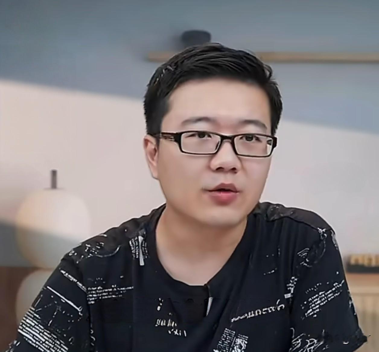 莱维:北满旧分清零空档期，松岛辉空短暂登上世界第一，会是史上很年轻的世界第一，但大概率仅维持一周。即便排名再高我也不认可他，他曾公开希望落选奥运单打后队友输球，格局和团队意识存在明显问题