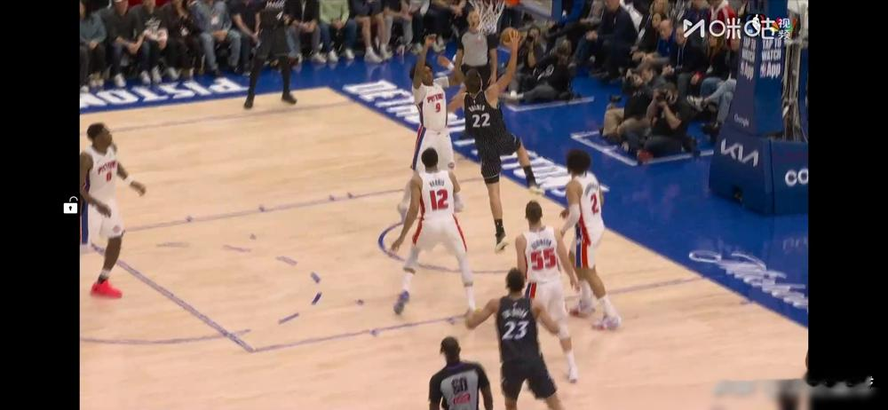 黑八？活塞主场被魔术砸场子，101比112，脸都丢尽了。 看看数据...