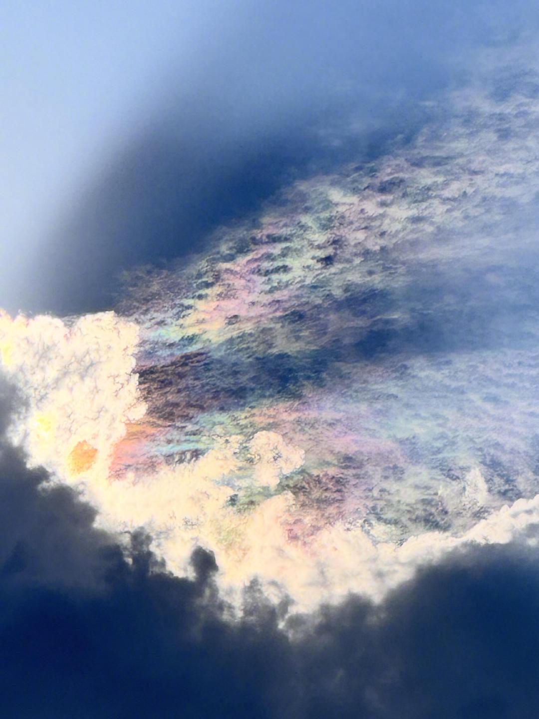 转发这组七彩祥云🌈☁接好运🙏 ​​​