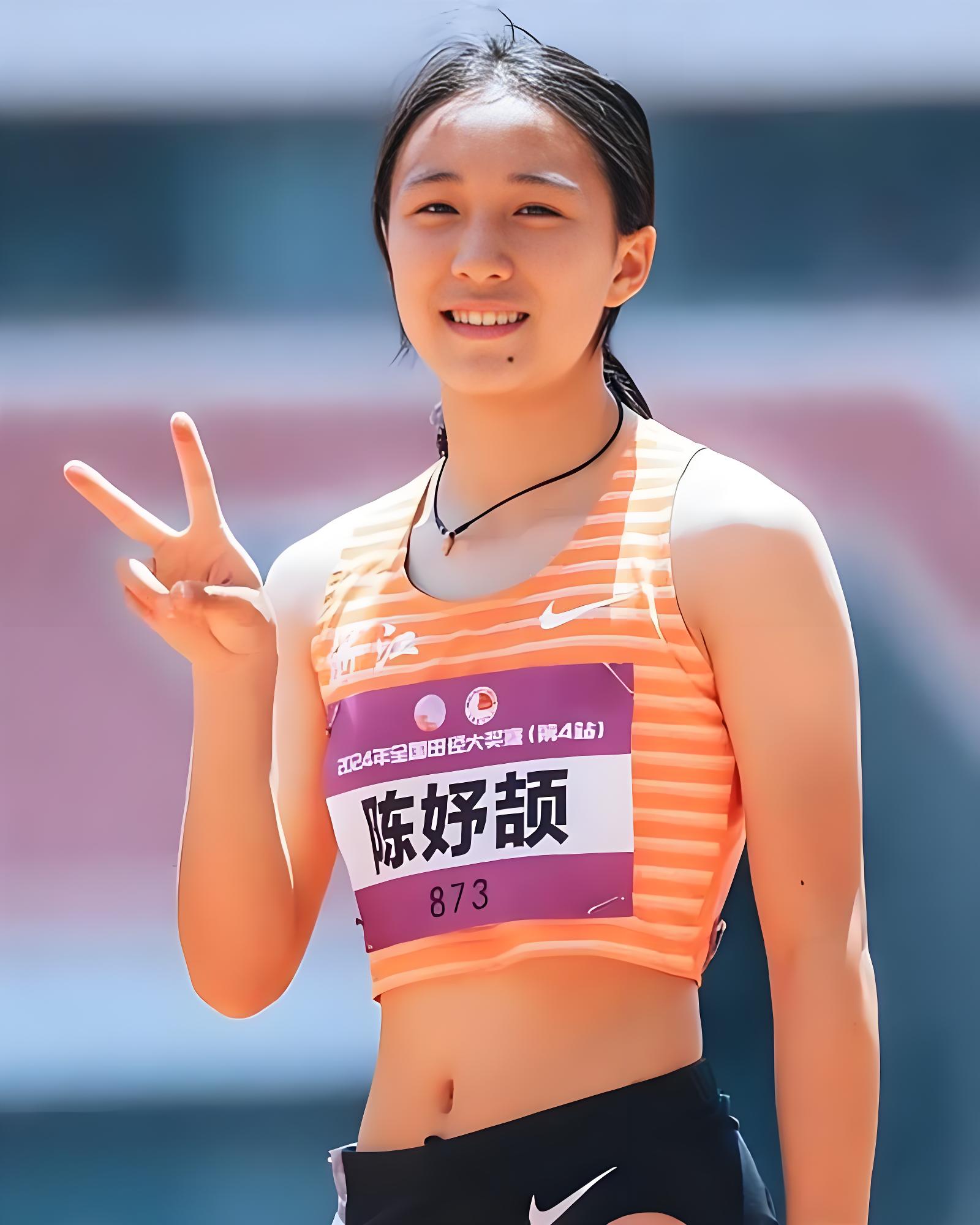 小孩姐一句“爸爸，我有出息了！”让多少老登泪目[流泪][流泪][流泪]做父母的哪个不希望自己的孩子有出息？生子当如仲谋，生女当如妤颉！