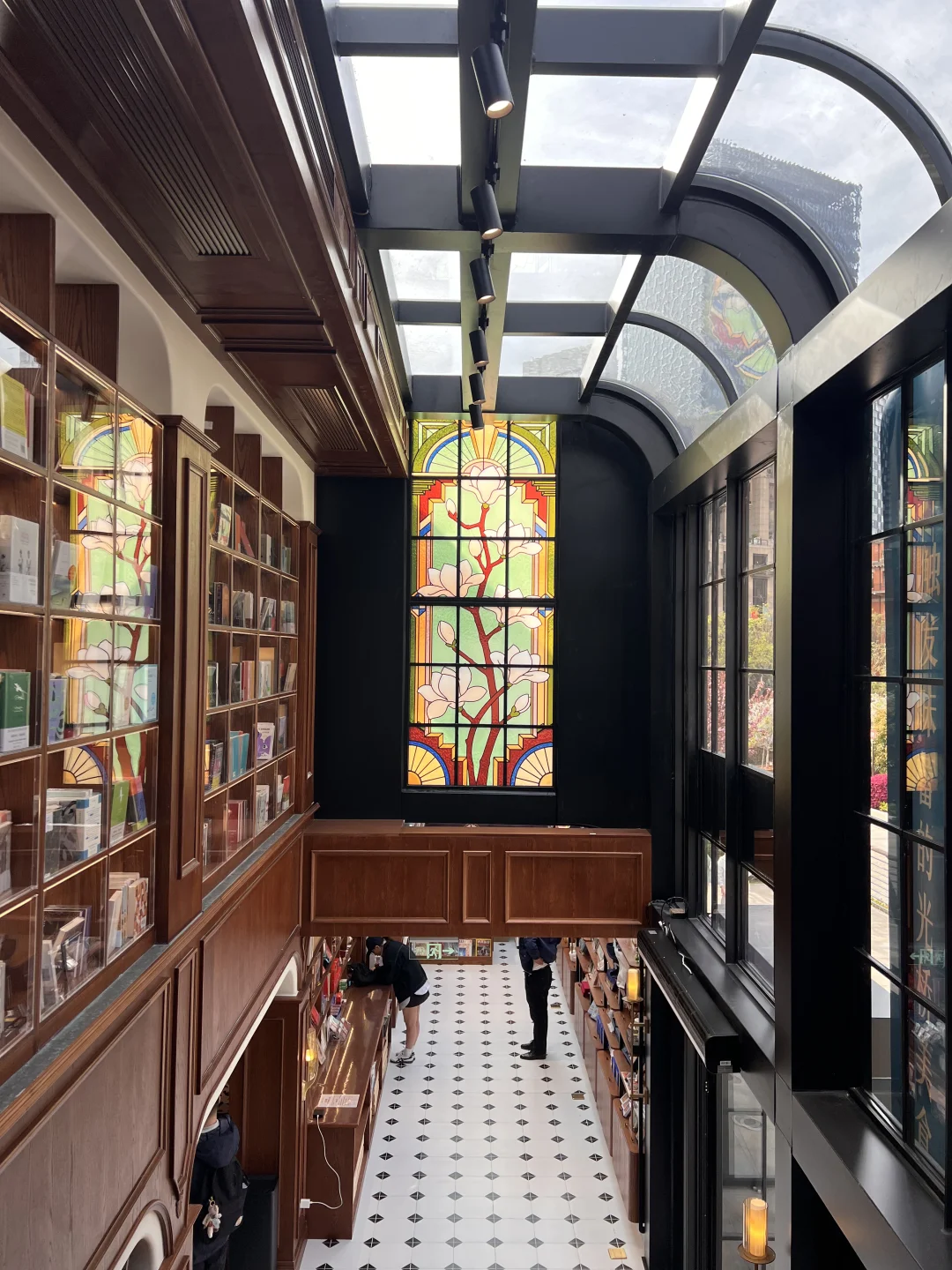 苏州河你怎么美成这样了！新店也好好逛🚶‍♀️