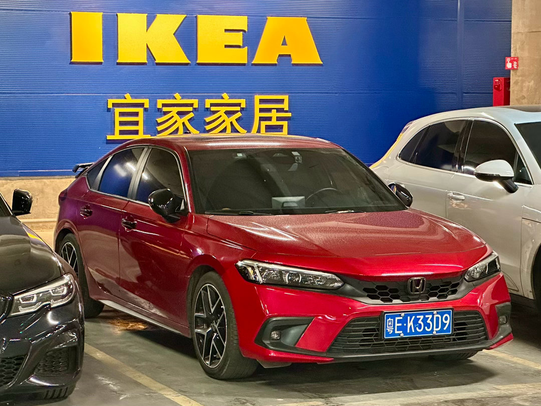 #我市日常[超话]# 国庆节发点红色车🇨🇳 ​