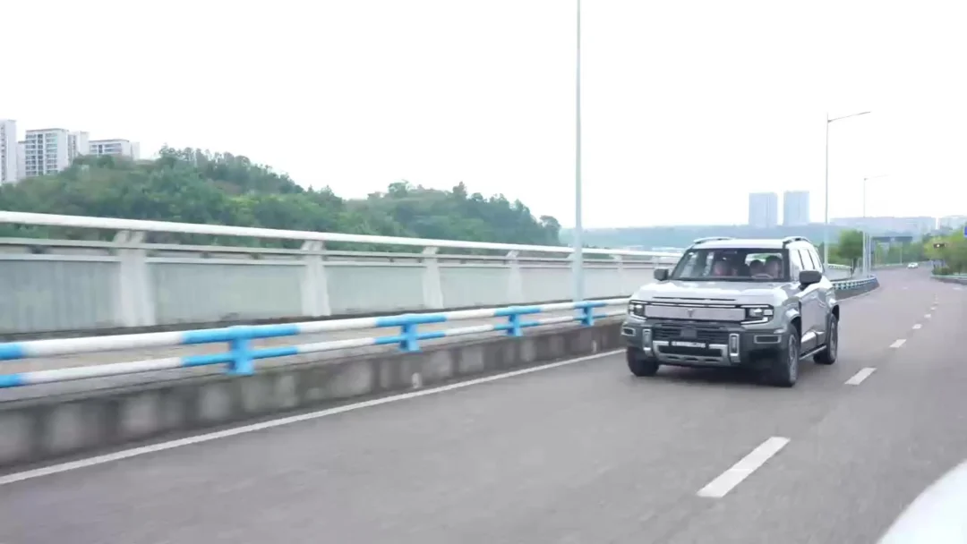 其实深蓝G318很帅气啊，为啥就是每个月只卖两百辆呢？#长安汽车 #深蓝g318