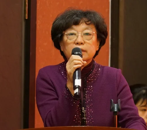 突发！71岁女副部张世平被查，深耕妇联29年