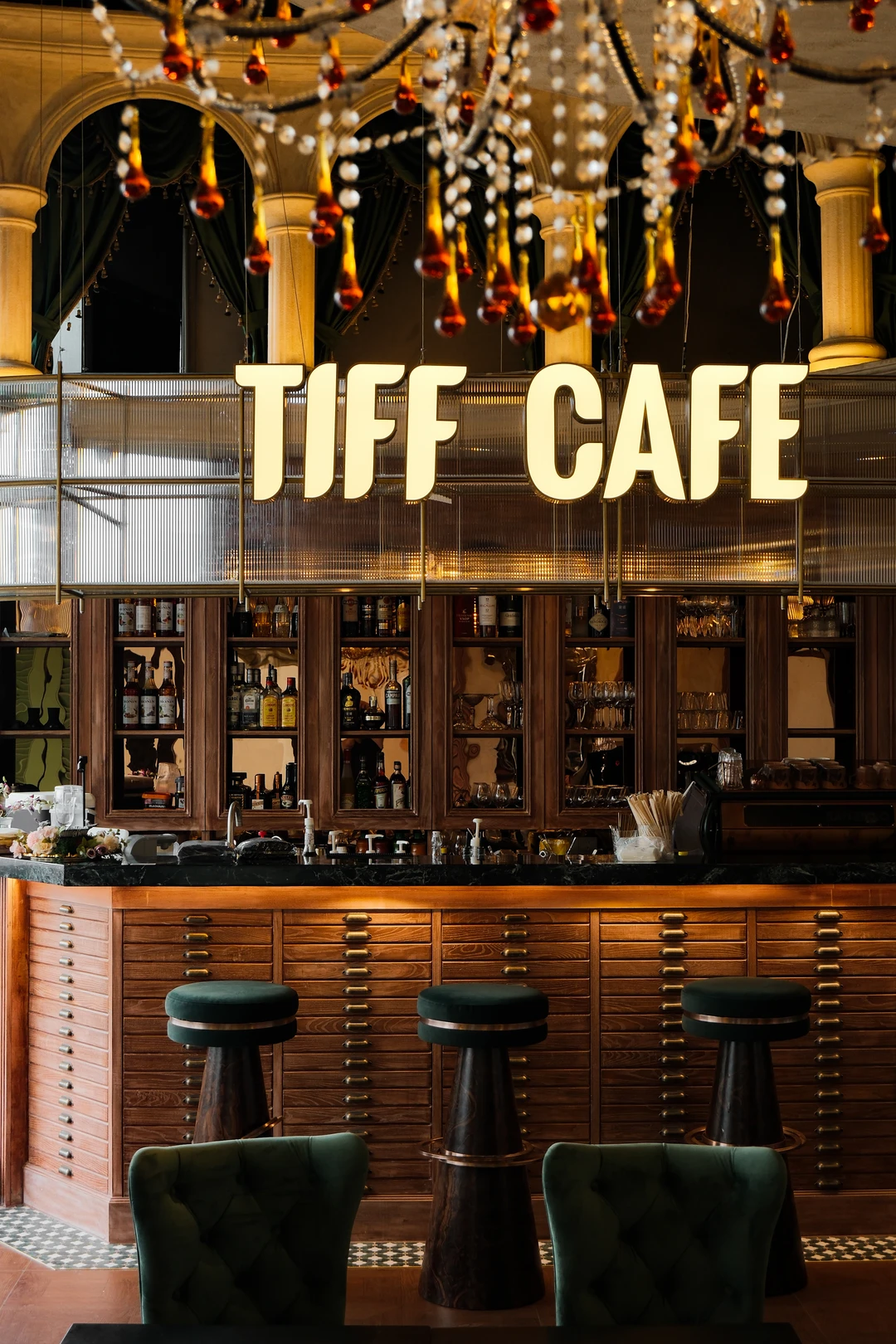 广州新的！越秀星寰！TIFF CAFE高空古典咖啡