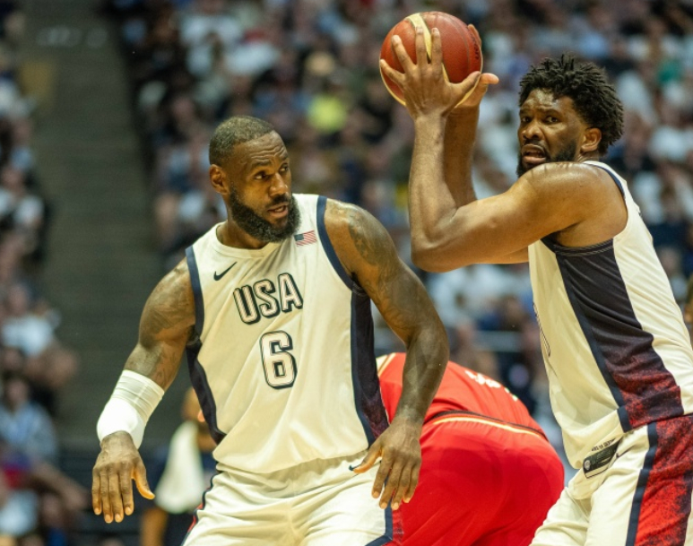 NBA季前赛，76人加时120-125不敌凯尔特人。赛后，76人球星詹姆斯接受了采访。

谈到他和恩比德在2024年巴黎奥运会上代表美国队夺金的经历，詹姆斯说：“很难把那份经验转化过来，因为他当时并不健康。我认为我们都知道那一点，他自己也那么说了，他想成为那支球队的一员，他入选了那支球队，他在身体上 ​