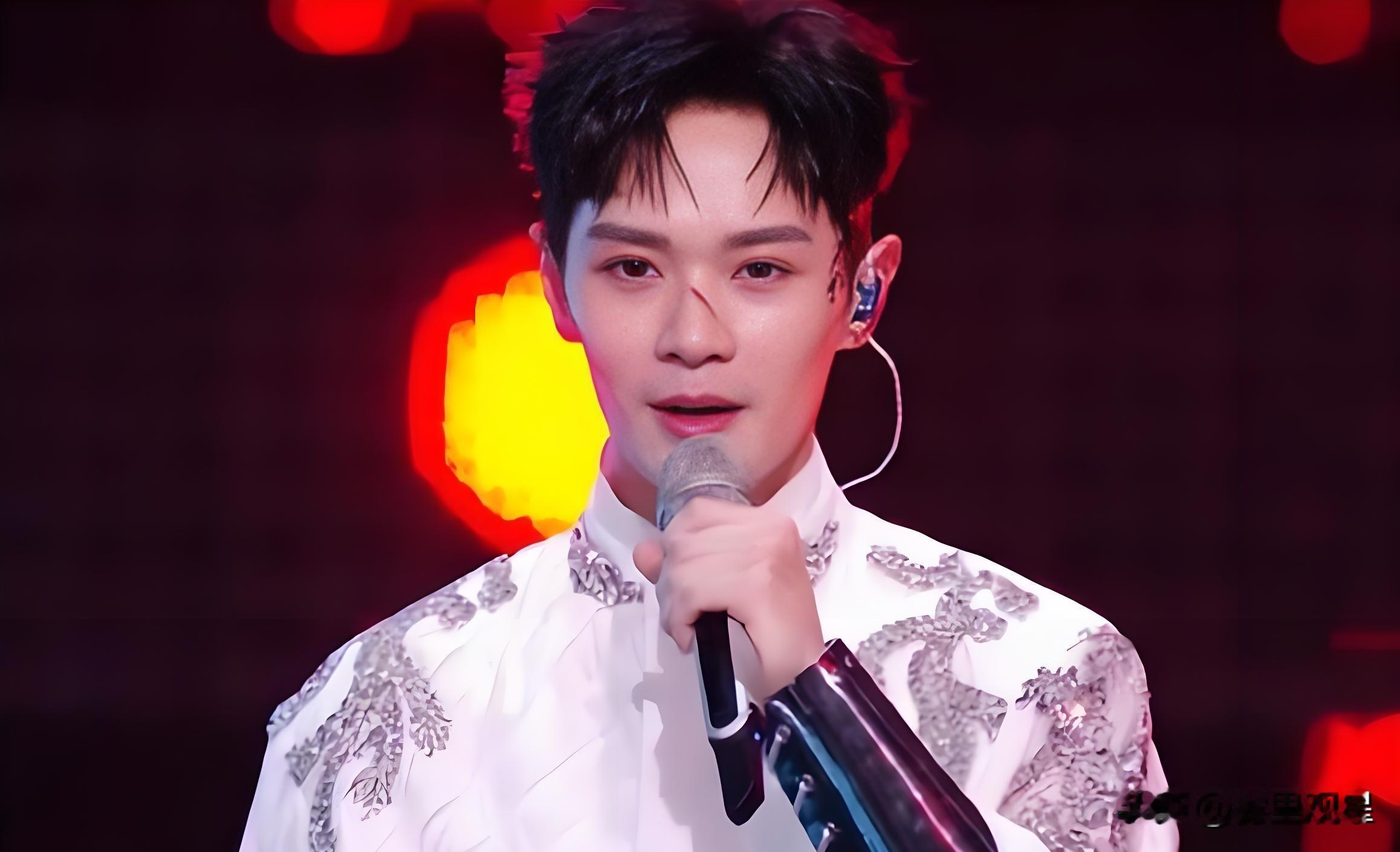 38岁曹骏惊艳全网！什么才是内娱该有的国风美少年？