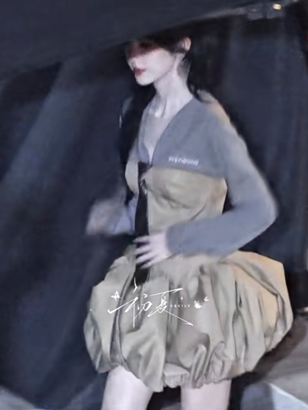 现偶不能没有鞠姐
万花现代穿搭已经封神了 ​