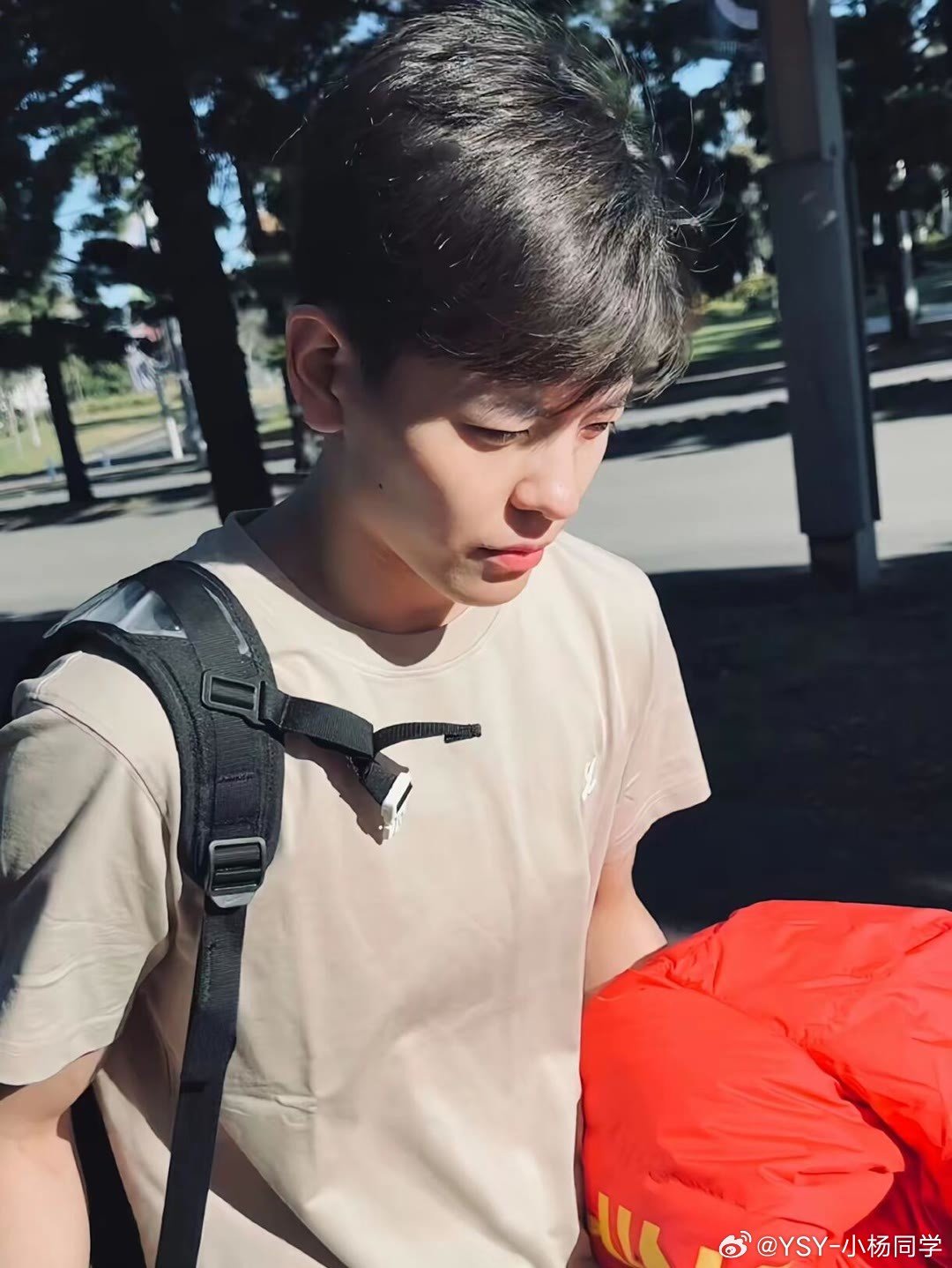 #杨舒予[超话]#  早上好☀️ ​