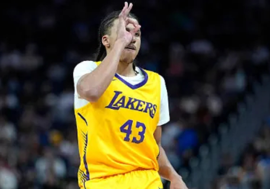 转播方评价卡尔：他前途光明，今年或许能获得一些上场时间  NBA夏季联...