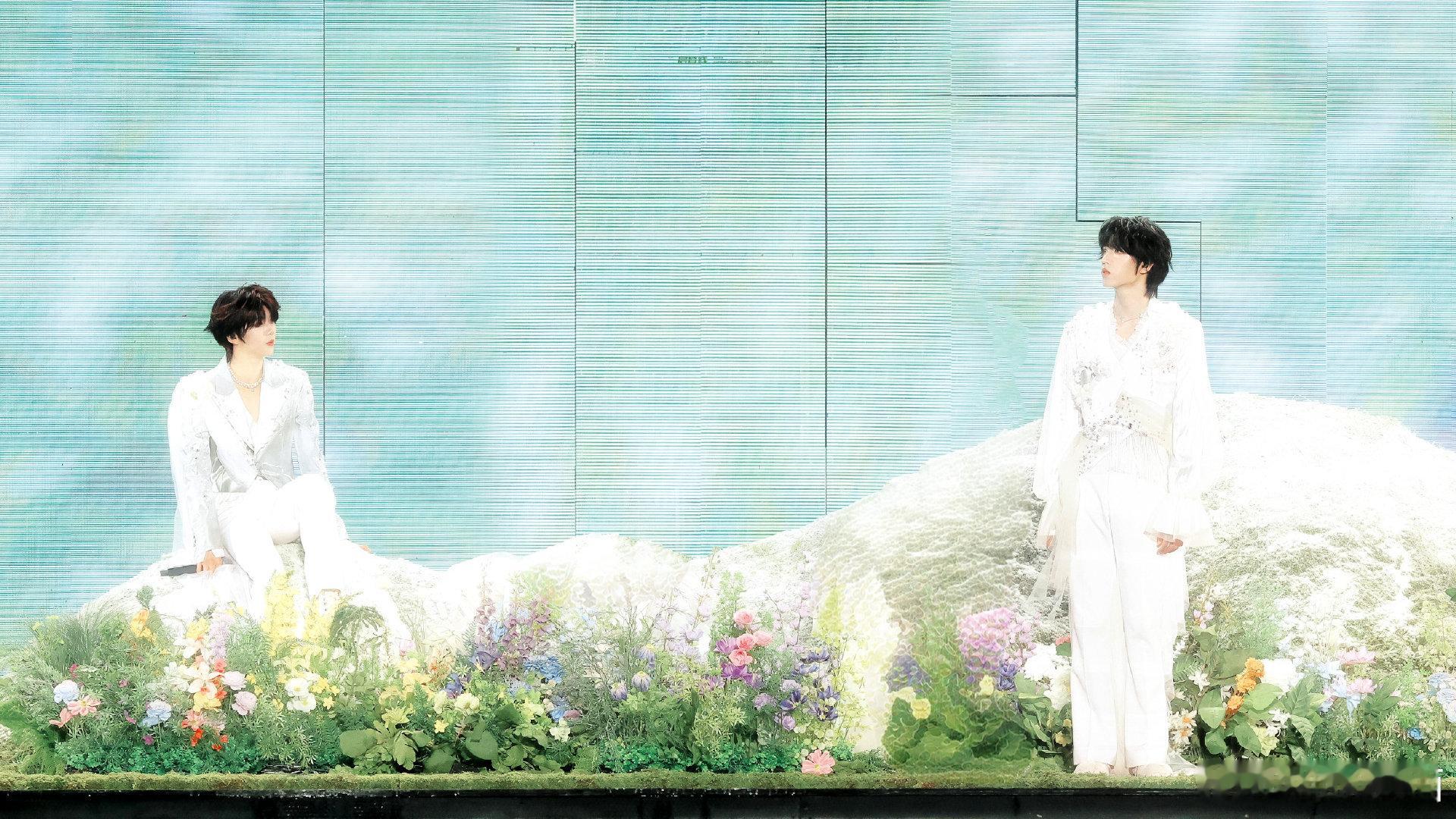 #桂瑞[超话]# 💛#桂瑞 瑞不可挡 勇夺桂冠# 💚#桂瑞 双张同行 默契天成# 

全世界都在见面只有我在回忆里猝死 ​