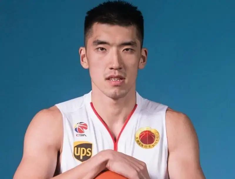 山东男篮这份队史得分榜一亮出来，我心里真是五味杂陈。陶汉林这7379分...