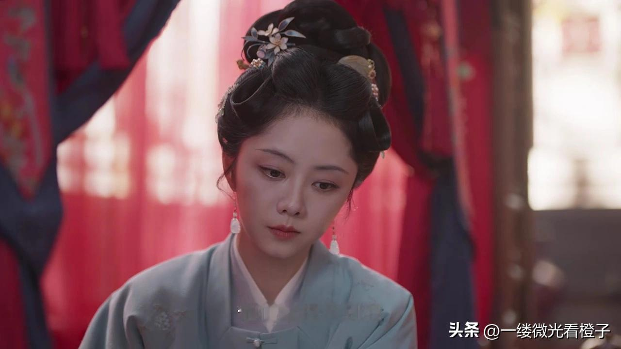 《兰香如故》
兰香就是故意的!

说她仗着有圣旨赐婚，自以为是也好，嚼她恃宠而骄也罢，她的目的就是不想让林府众人觉得她好拿捏。

拜堂时，她就是不鞠躬，林府的人不敢生气；洞房时，她打了林锦岐一巴掌，大太太不敢打她，只说儿子活该；新妇见长辈时，她硬是一声不吭，老太太说她不懂规矩，她两耳不闻；给婆母请安