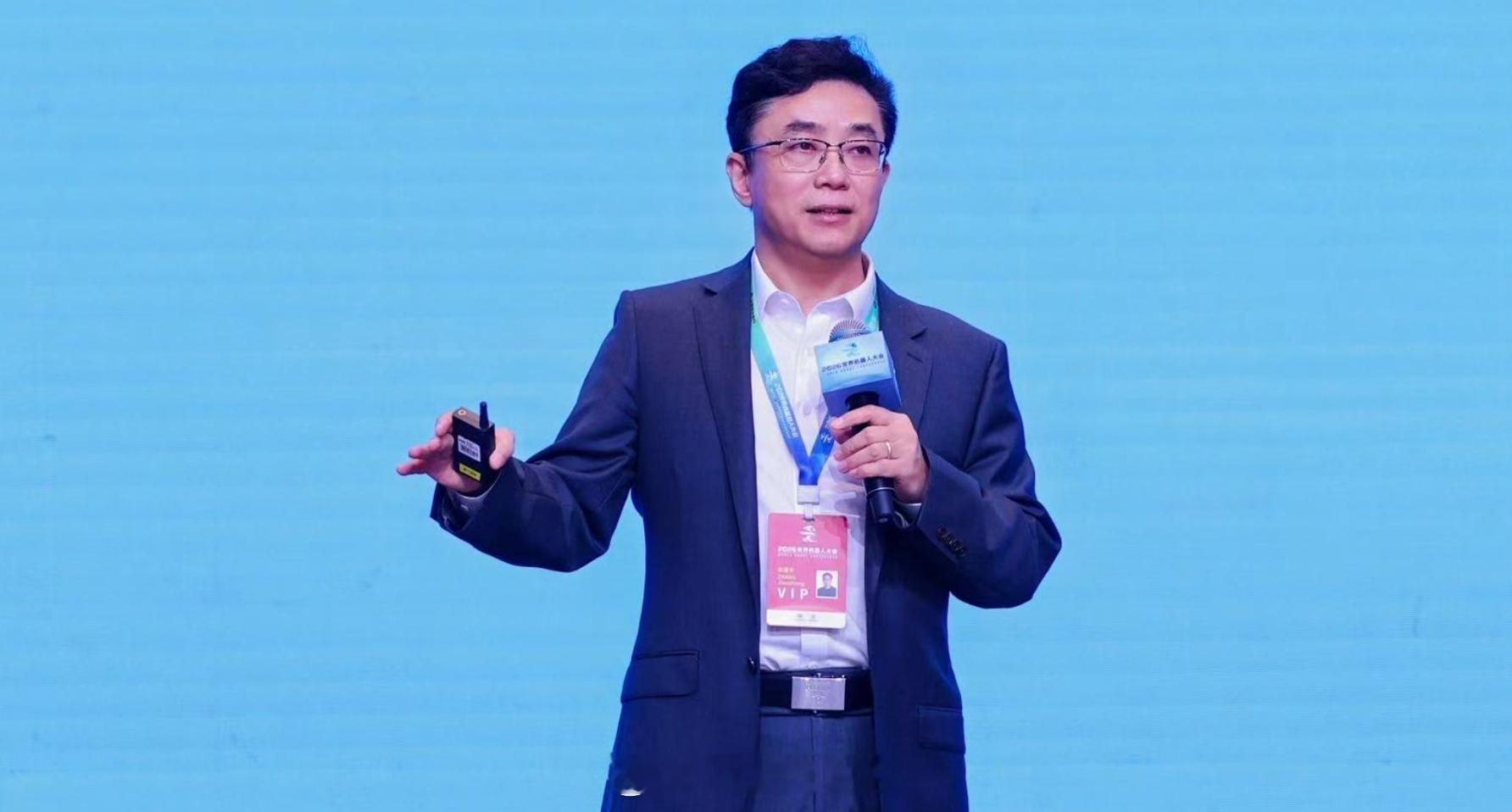 【摩尔线程张建中：算力底座决定具身智能“ChatGPT时刻”何时到来...