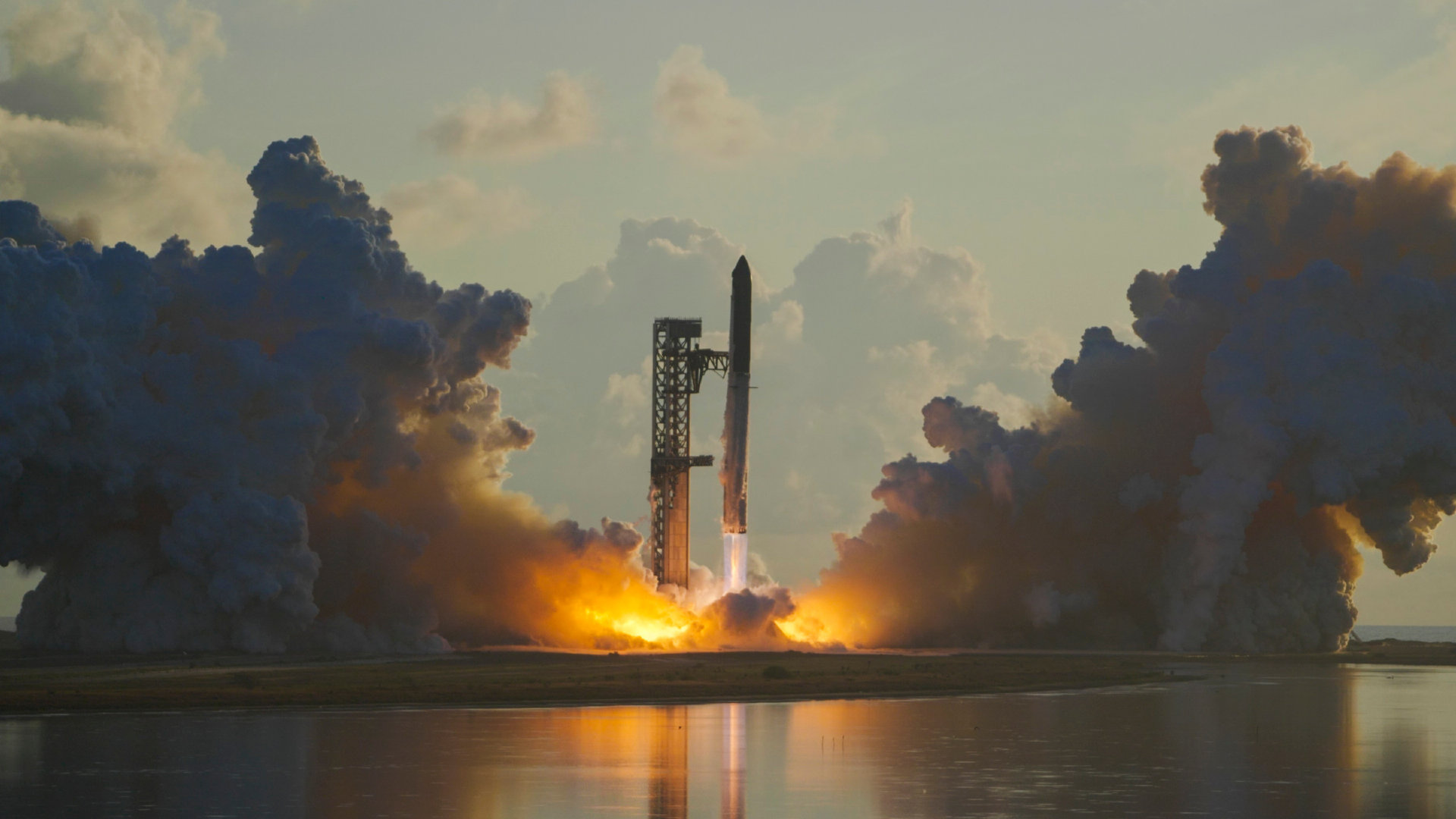 星舰14首飞入轨部署卫星成功！但就是觉着新鲜感少了，也没那么激动了。这是真的习以为常了[允悲] ​
