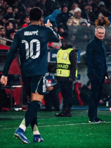 姆巴佩点赞穆里尼奥执教皇马传闻引全网热议！球迷热议“特殊的一个”能否助...