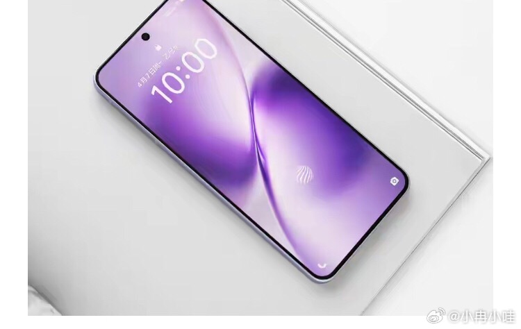 这款手机拍照能力不错，后置5000万像素索尼IMX921大底光学防抖主摄+5000万像素超广角微距摄像头+5000万像素3倍长焦摄像头，蔡司超级长焦无论是在人像还是远景方面都挺强，满足蔡司全焦段人像。内置6200mAh电池，支持90w有线充电+40w无线充电，正面采用6.67英寸1.5k直屏，还有x轴马达、NFC、公里无网通 ​