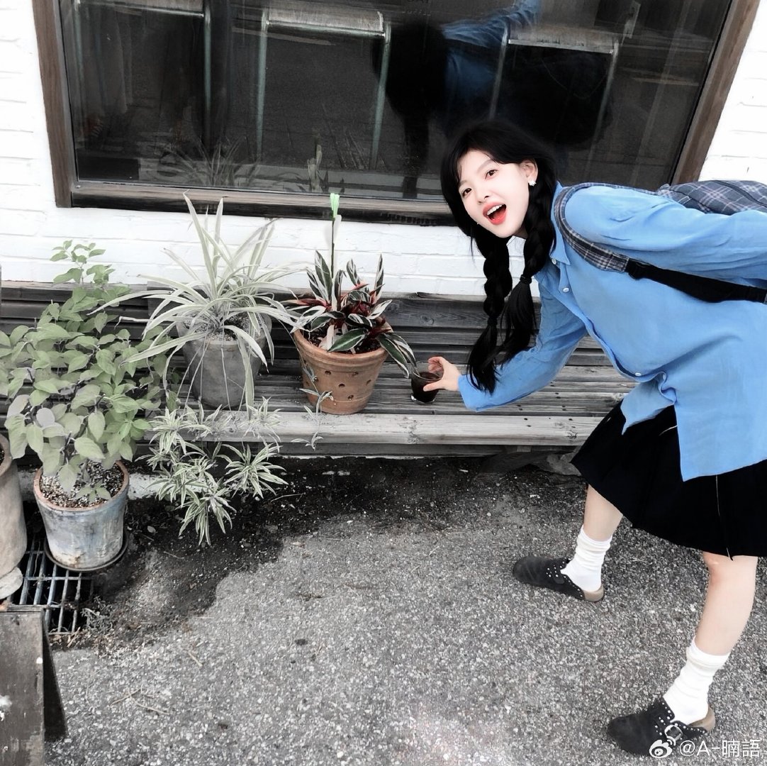 #章若楠[超话]#