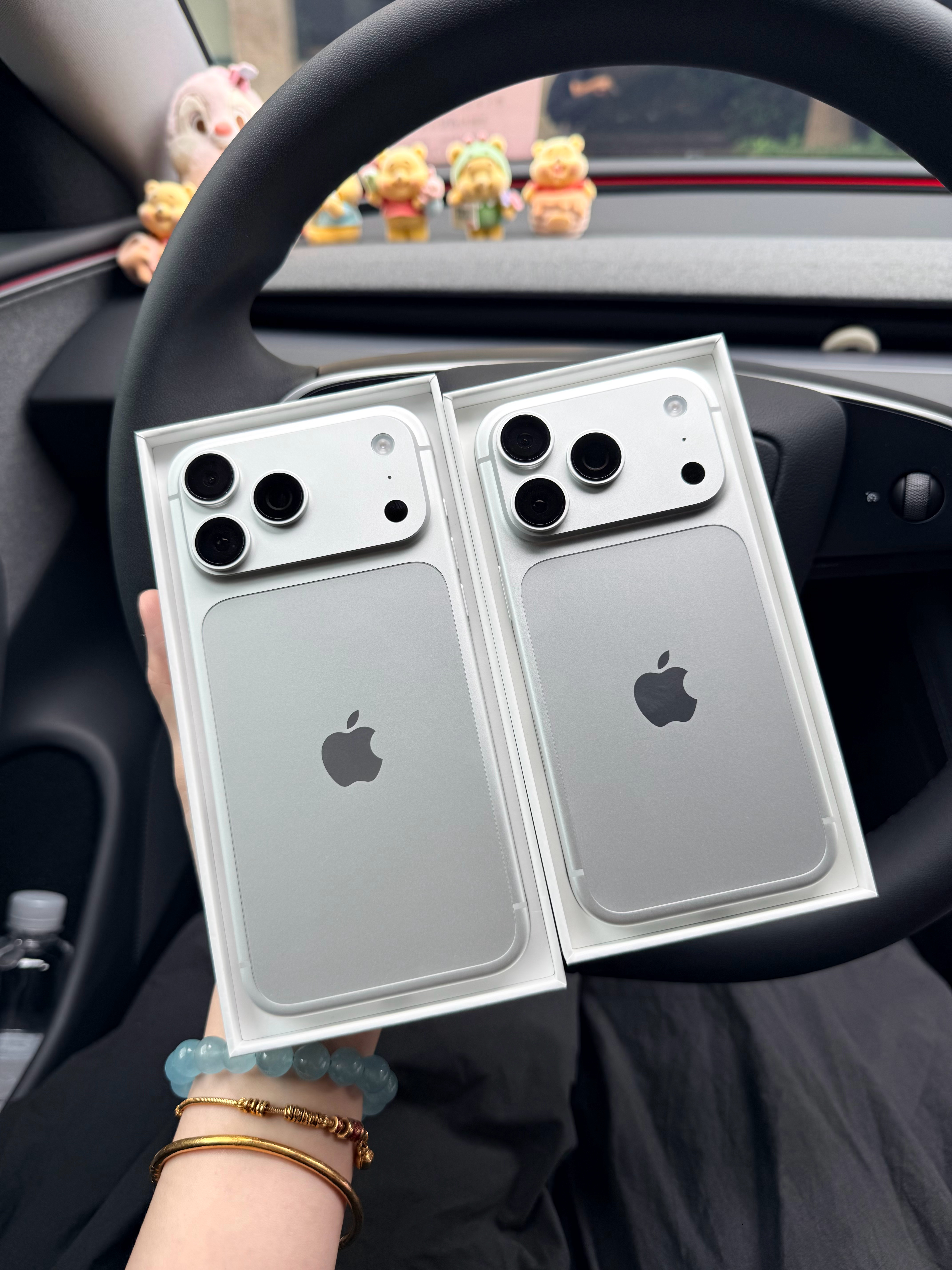 一菲 这个iPhone18promax银色512GB怎么用？ ​