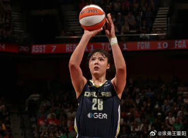 北京时间6月28日，WNBA常规赛达拉斯飞翼主场对阵印第安纳狂热，李月...
