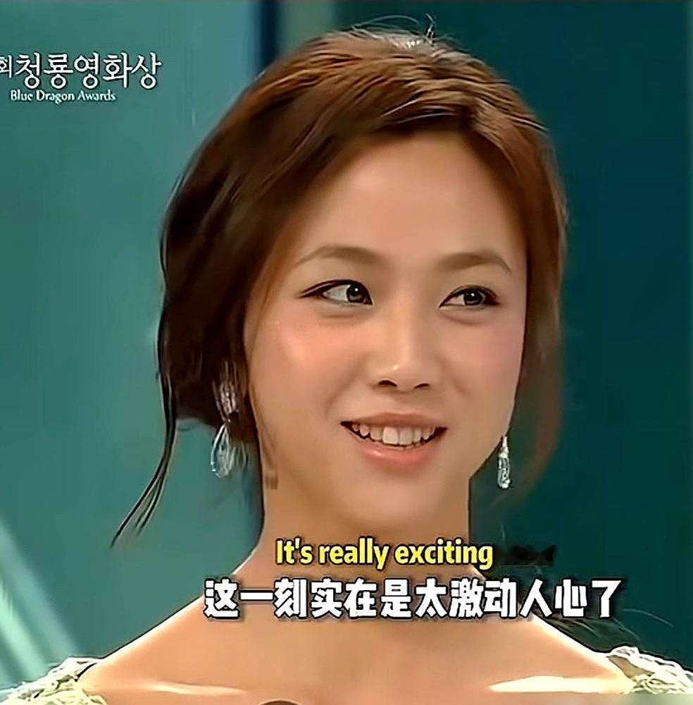 总有人说汤唯嫁了个好导演，资源飞升。    现在看看，这话说早了。她直...