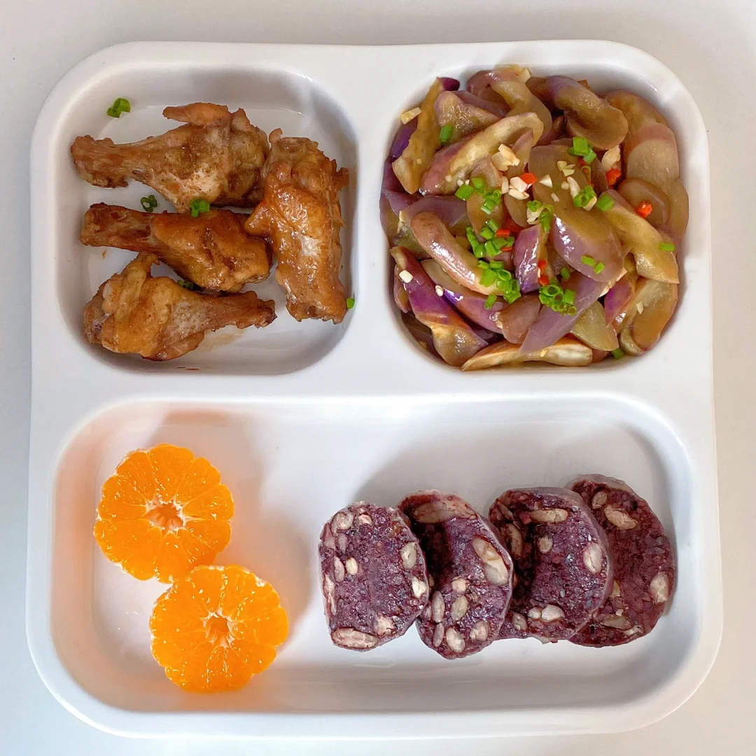 微波炉减脂午餐｜椒盐鸡腿｜凉拌茄子