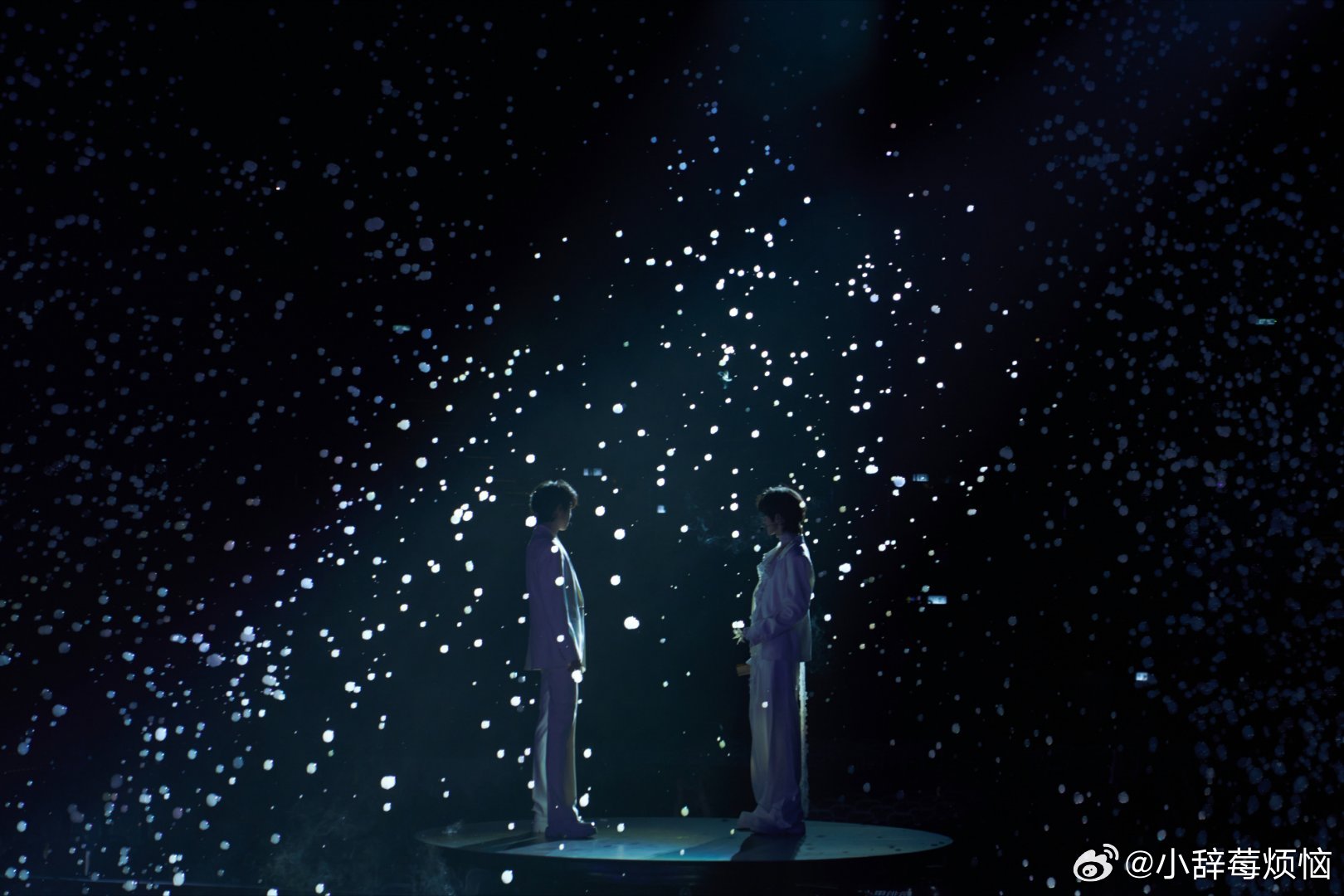 #星有千千杰[超话]# ✨#黄星邱鼎杰# 🪐
   想陪你翻山越岭 想陪你追着日落 看星星✨
 ┆　┆　 ┆　  ┆   ┆
 ┆　┆   ˖☆ ⭑ ┆ ˖ .☆ .  ˖ 
 ☆⊹ ┆ ˖ 　⊹  ★ ⋆.˚  ⊹ 
     ˖⋆˚★ ₊ ⊹　  ˖
     黄星 ☆ 邱鼎杰☁️ ​