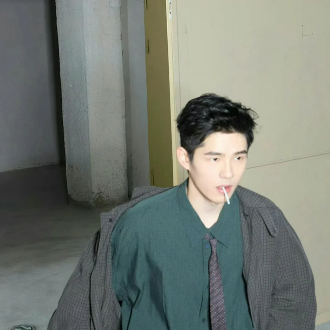 谁能抗住暗恋成真啊，真的在机场等到了船。