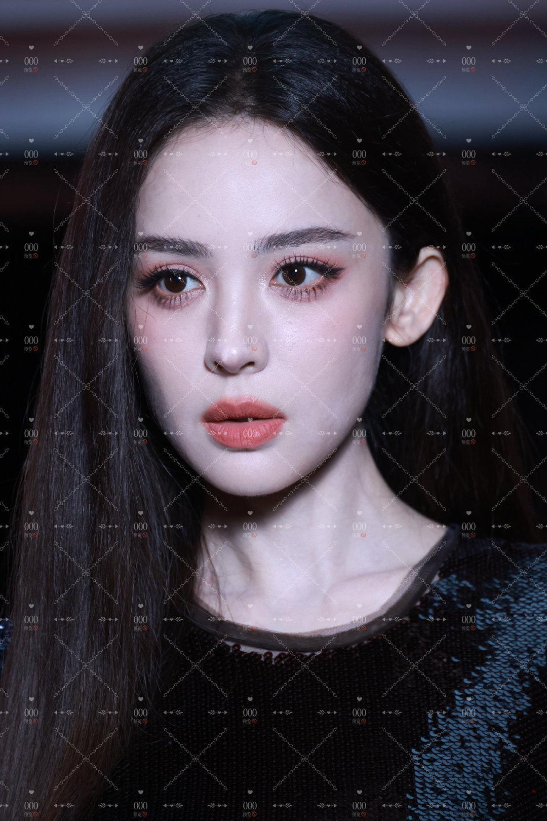 tg.  李昀锐、池昌旭、徐若晗、娜扎 今日上海TF活动生图大赏，来锐评一下[桃里桃气][话筒][话筒]
#李昀锐徐若晗池昌旭同框# ​