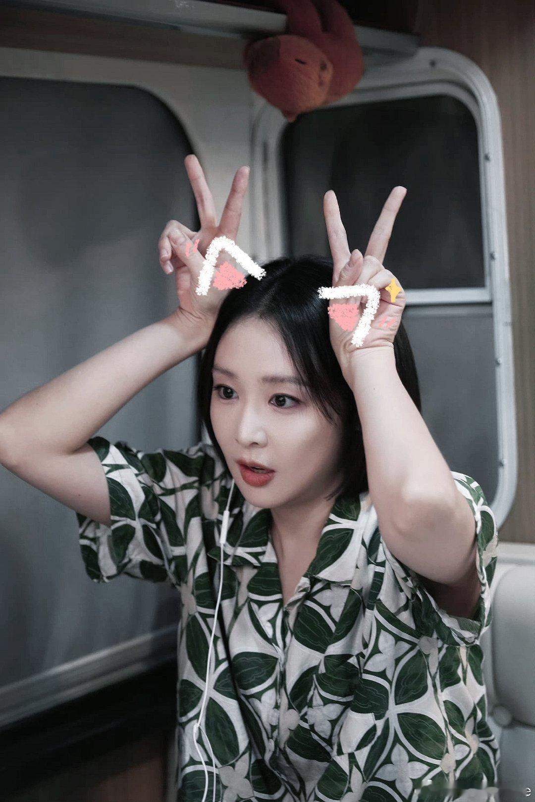 #高叶[超话]#你像天使一样出现~
​