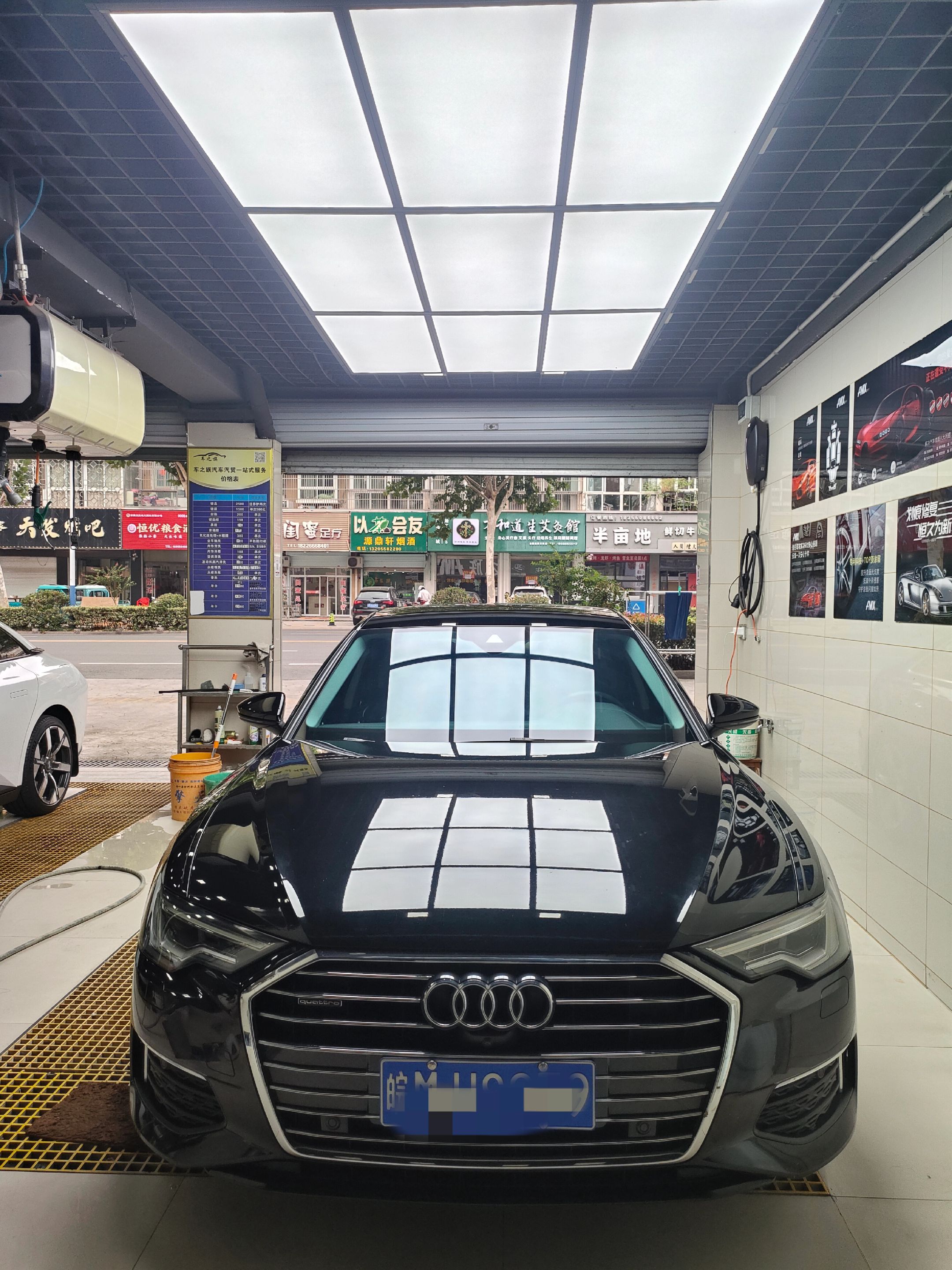 奥迪A6全车镀膜后光泽感绝了✨亮不？花小钱开新车，质感瞬间拉满！奥迪镀膜推荐