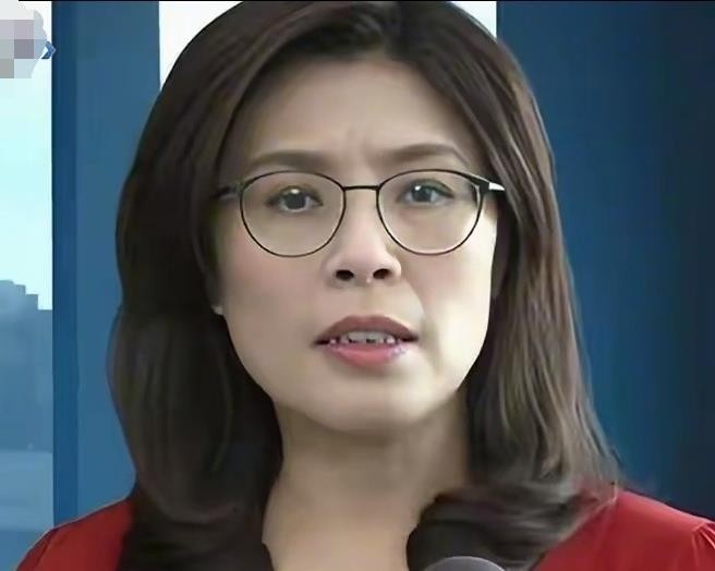 郑丽文接任国民党主席后，开口闭口都是“九二共识”、反对“台独”，听着比前任硬气了些。可上个月她接受专访时，话锋一转又说两岸“隔了一个多世纪，重新认识要时间，统一条件不成熟”。这不就是换汤不换药吗？一边拿“中国人”身份当敲门砖，一边把“统一”踢给遥不可及的“未来”。大陆同胞心里都跟明镜似的，惠台政策送
