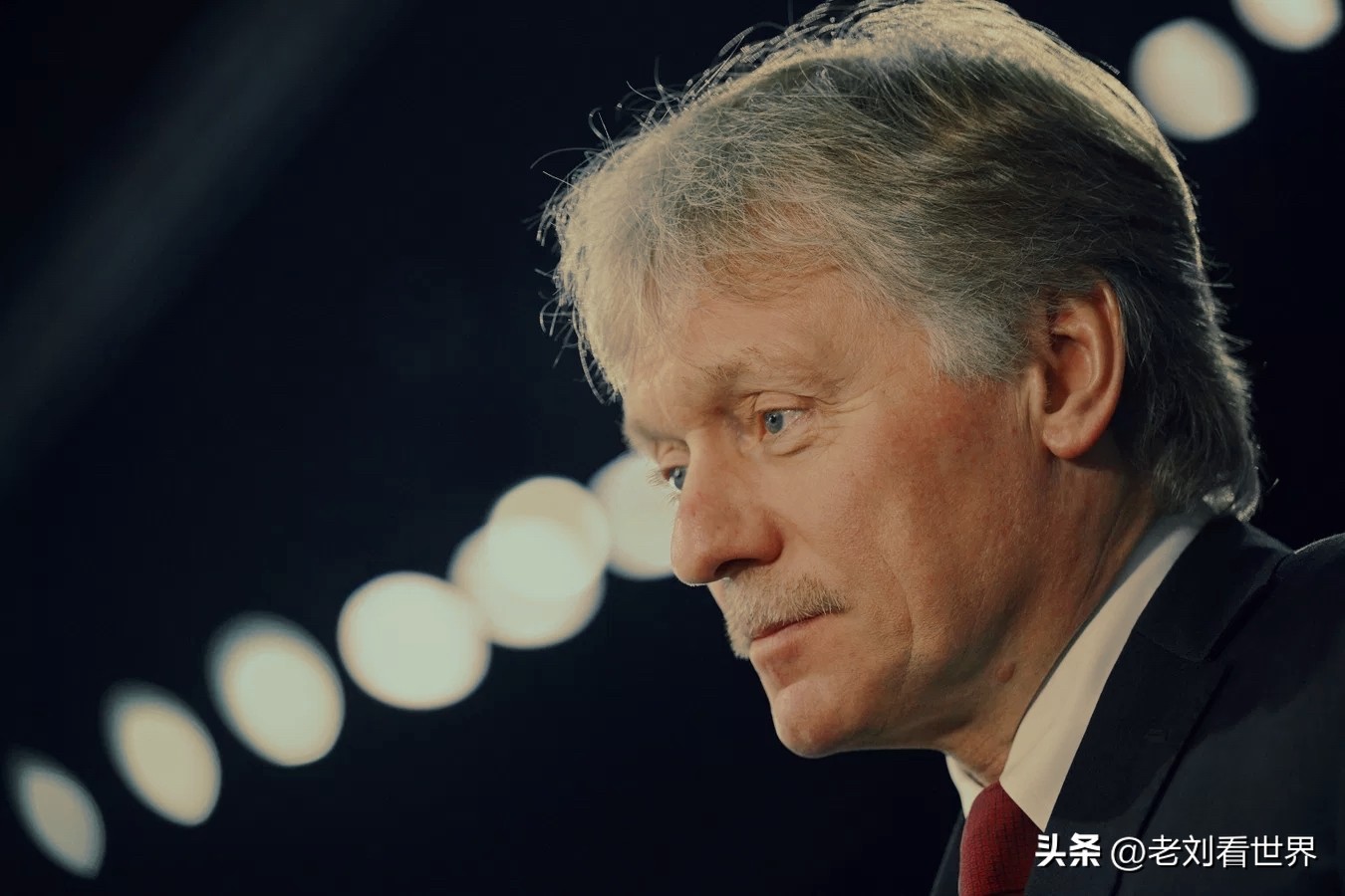 【克宫发布会：克里姆林宫将通知普京与美国谈判代表会面的地点】
莫斯科时间2026年10月20日，俄罗斯总统新闻秘书 德米特里·佩斯科夫 就克宫记者团相关提问（问：俄罗斯总统弗拉基米尔·普京是否会在圣彼得堡与美国谈判代表史蒂夫·威特科夫、贾里德·库什纳会面？）回答道：
我们高度重视美国谈判代表的调解努