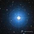 《青丘一_百度百科》青丘一（长蛇座β），外文名Beta Hydrae，是长蛇座的双星系统，视星等4.28，绝对星等-0.97，距离太阳系约370光年。该系统主星为Bp型星，被归类为猎犬座α2型变星，视星等每2.344天周期性变化0.04等，具有强磁场和特殊的B型光谱化学特征。 ​