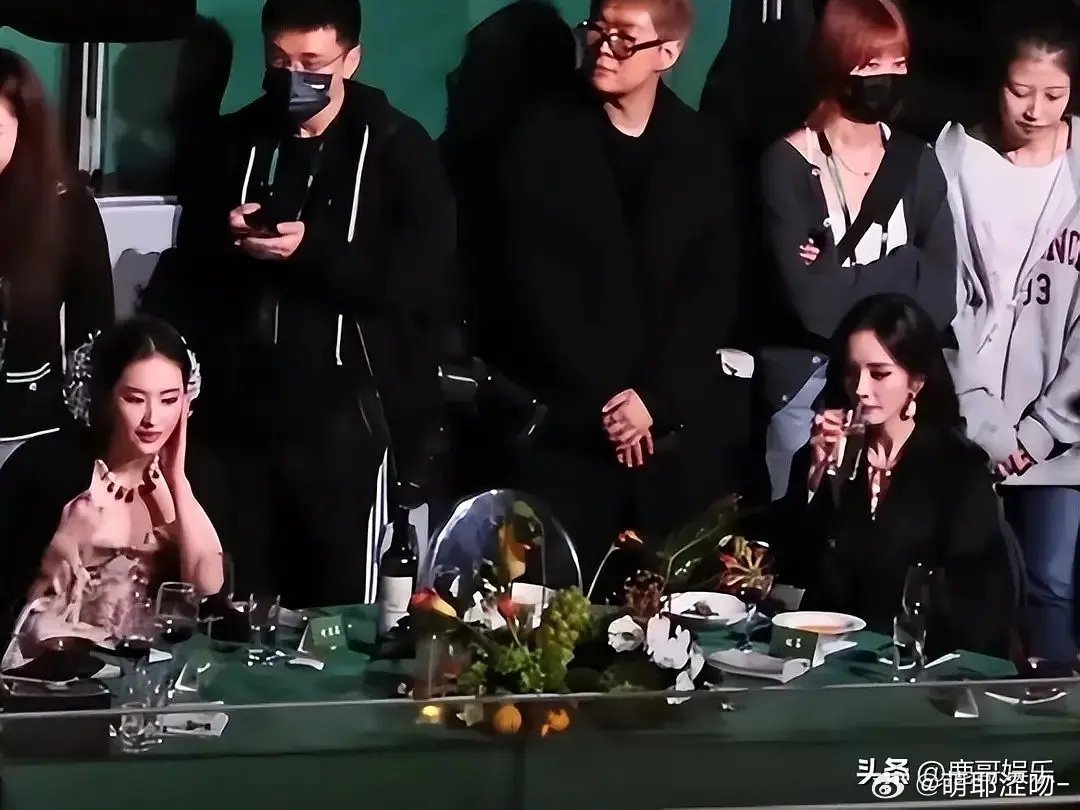 为什么偏偏是这张呢 ​