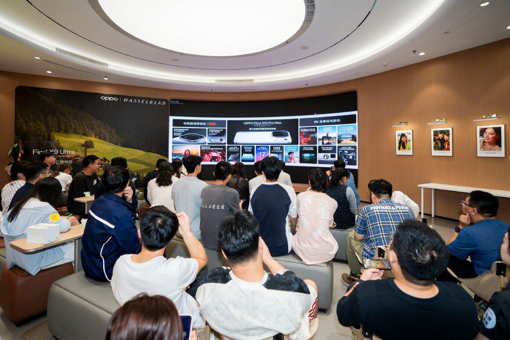 #OPPO Find X10#系列新品会员抢先购火热进行中🔥
9 月 22 日 - 9 月 23 日，到你身边的 OPPO 体验店（抢先购指定活动门店）以及全国 15 城新品快闪门店，即可抢先入手旗舰新品！
门店已就位，等你来成为 Find X10 系列首批用户！

哈苏超清原相机，还原这一刻，留住最真的！9 月 24 日正式开售。 ​