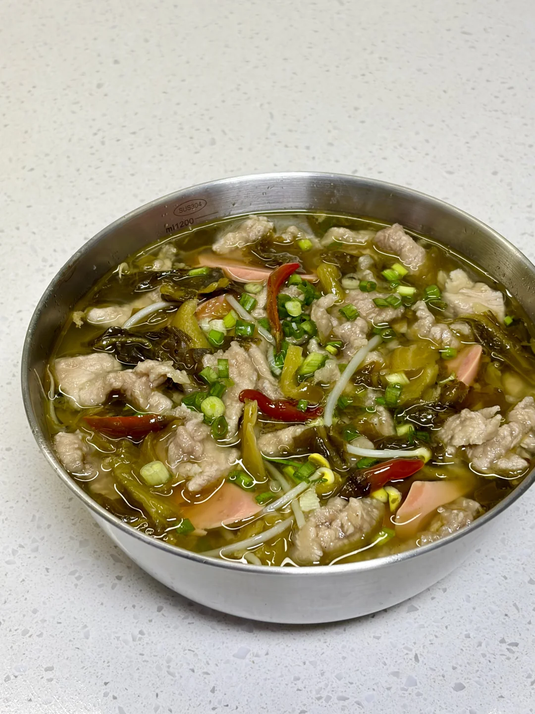 巨巨巨开胃的酸菜滑肉汤，附详细做法～