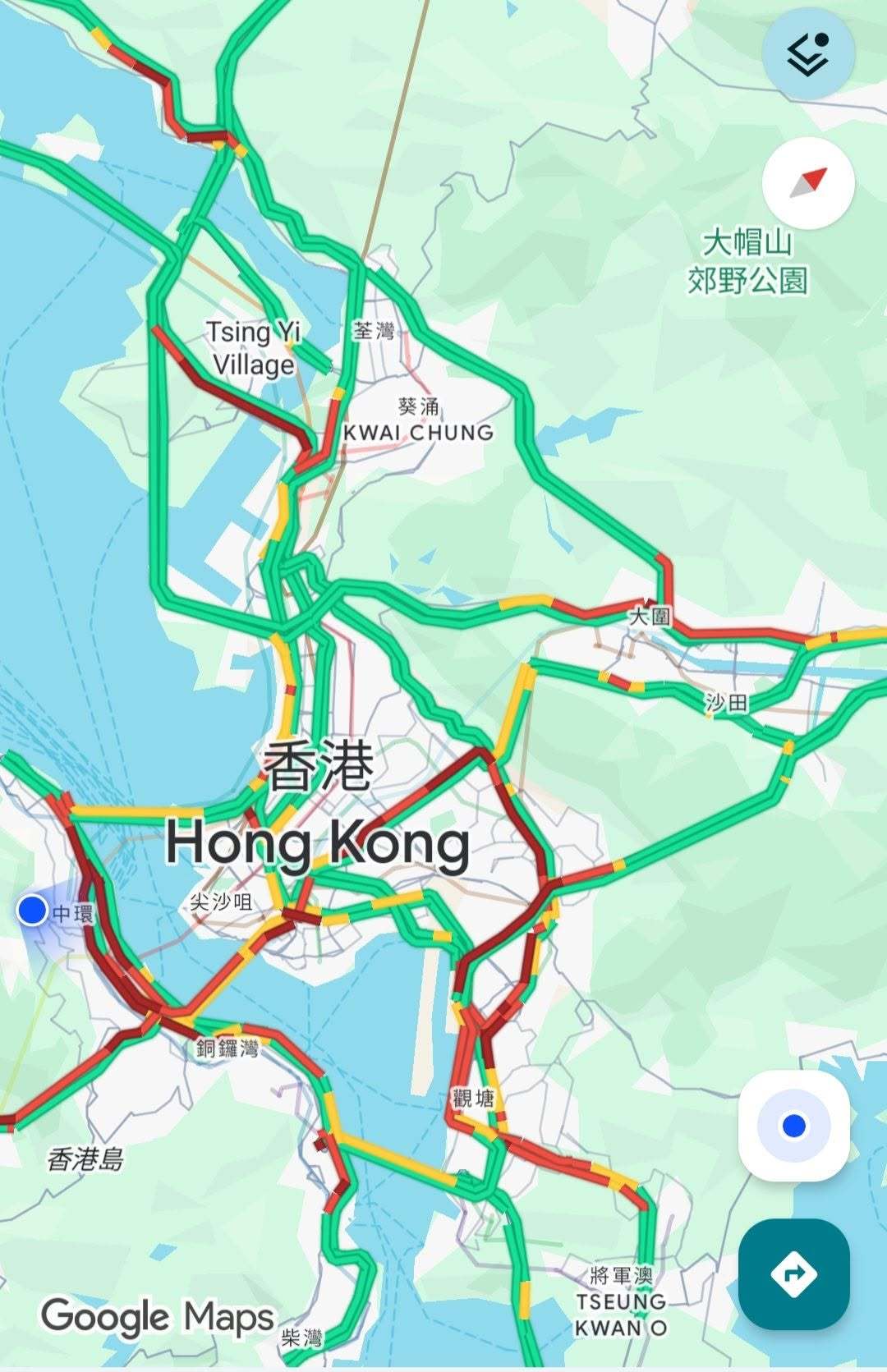 中秋，今天香港提前一个小时下班。 ​​​