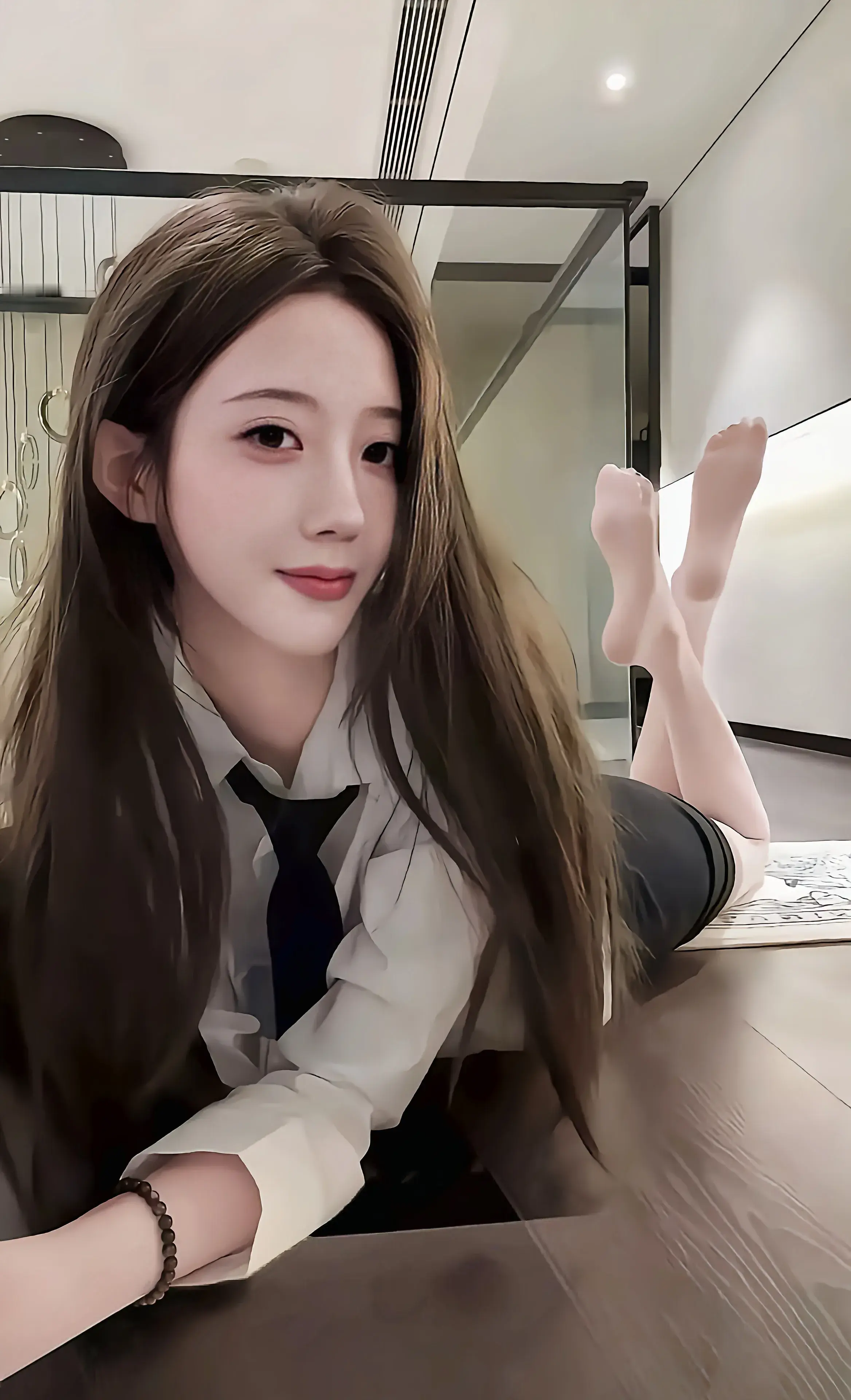 分享纯欲风美女，丝袜美腿控小姐姐