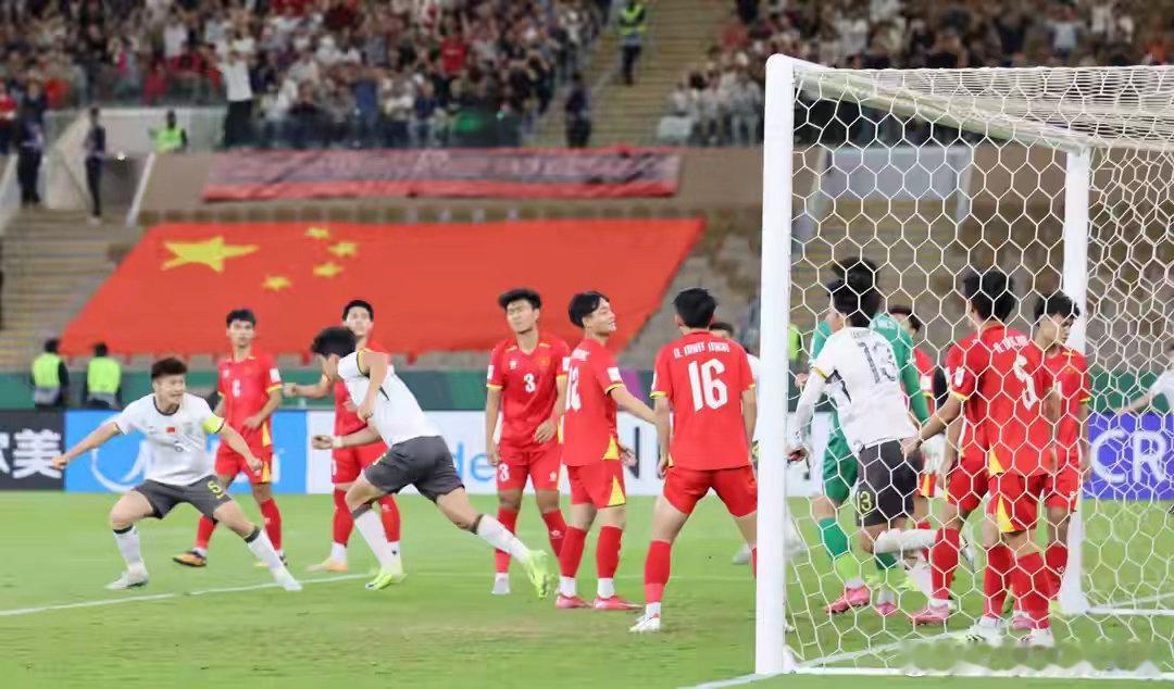 别因成年队输球心灰！U23已进四强，9月30日硬刚韩国。对方9旅欧+免兵役，安东尼奥选择防反偷袭。近两次都赢，但韩国更强！#U23国足能跨过韩国这一关吗##U23国足将迎战韩国# ​
