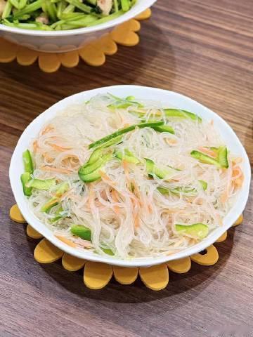 龙口粉丝<br />百年匠心 纯天然绿豆精华<br />晶莹剔透，柔韧...