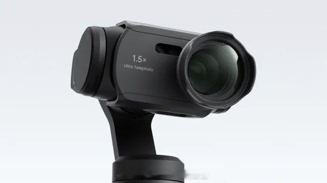 影石 Insta360新增 Luna Ultra 带来长焦增距镜，搭配使用可实现 22.5 倍变焦、450mm 等效焦距，化身演唱会“小巨炮”。此次更新还带来全新舞台模式、暗光长焦追踪及“拍录一体”等功能，提升演唱会场景下的拍摄与记录体验。影石 Luna Ultra 演唱会超长焦套装现已上市，包含 Luna Ultra、增距镜和收纳包 ​