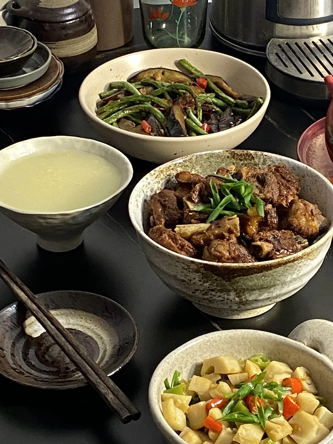 今日菜谱📜蜜汁排骨 酸辣藕丁 豆角烧茄子🍚